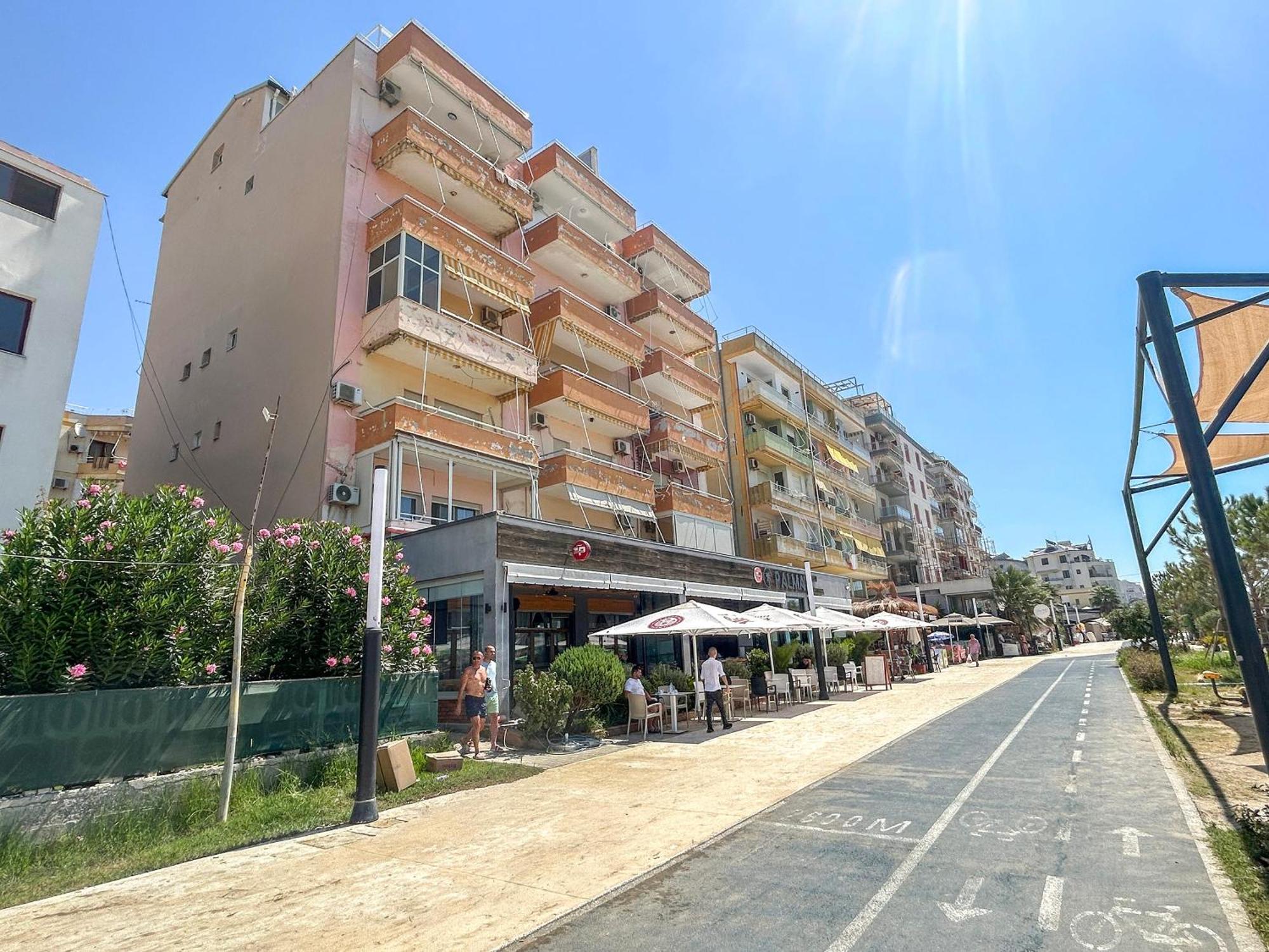 Costante 614 Apartment Драч Екстериор снимка